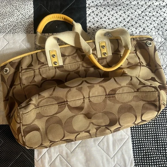 Coach Brown and Yellow Shoulder Bag - Picture 2 of 3